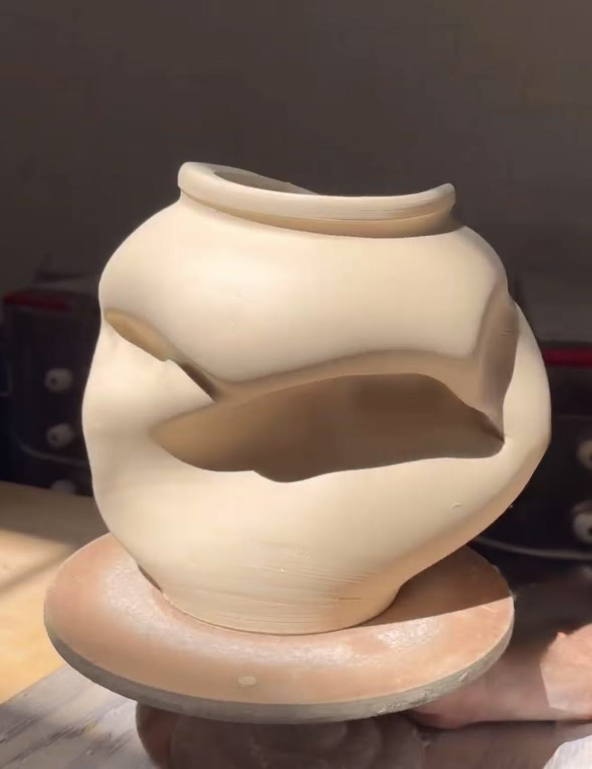 Hug a Vase, Shape a Story