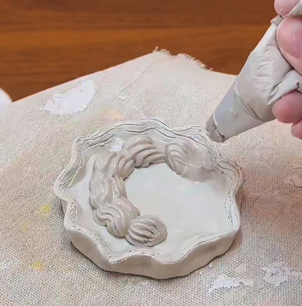 Ceramic Cake Decorating Workshop